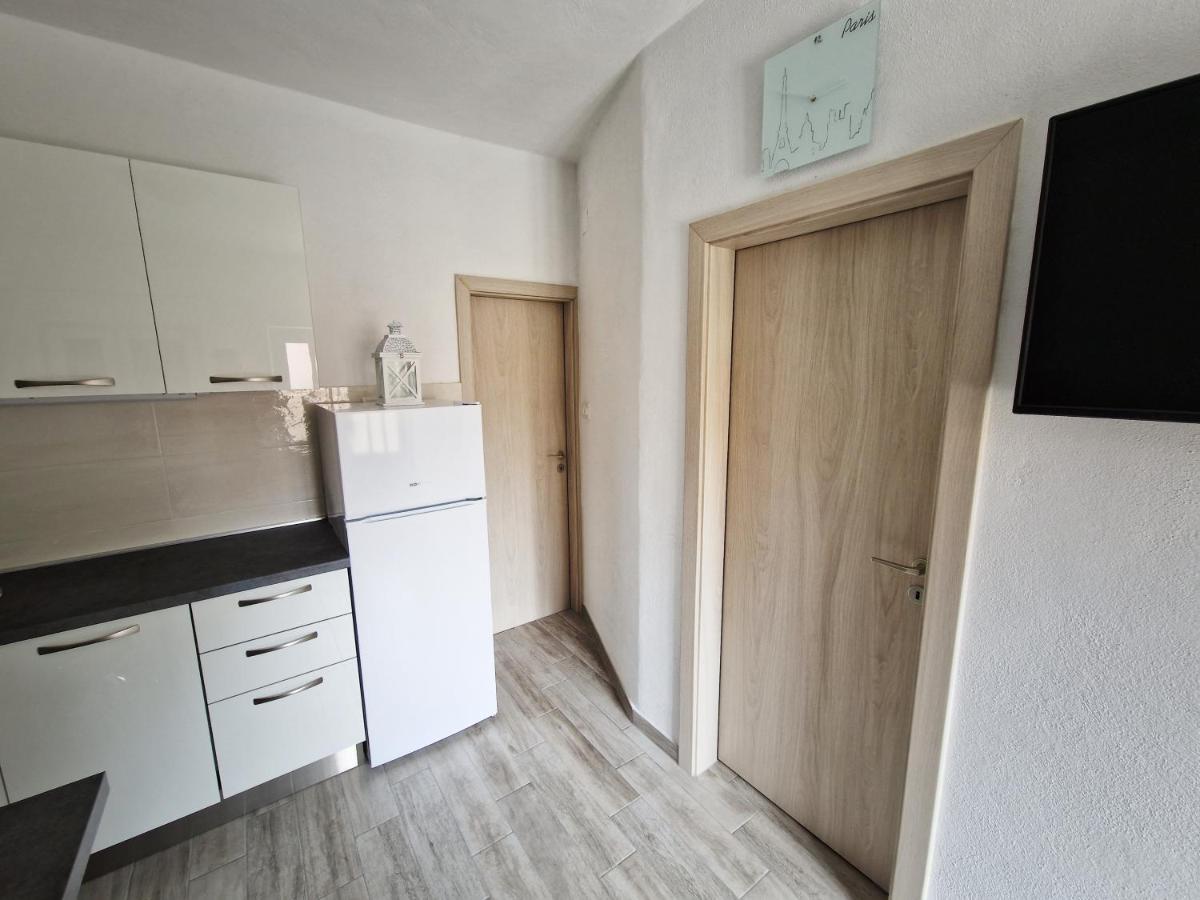 Kuca Za Odmor Dobrila Jelsa (Hvar) Exterior foto