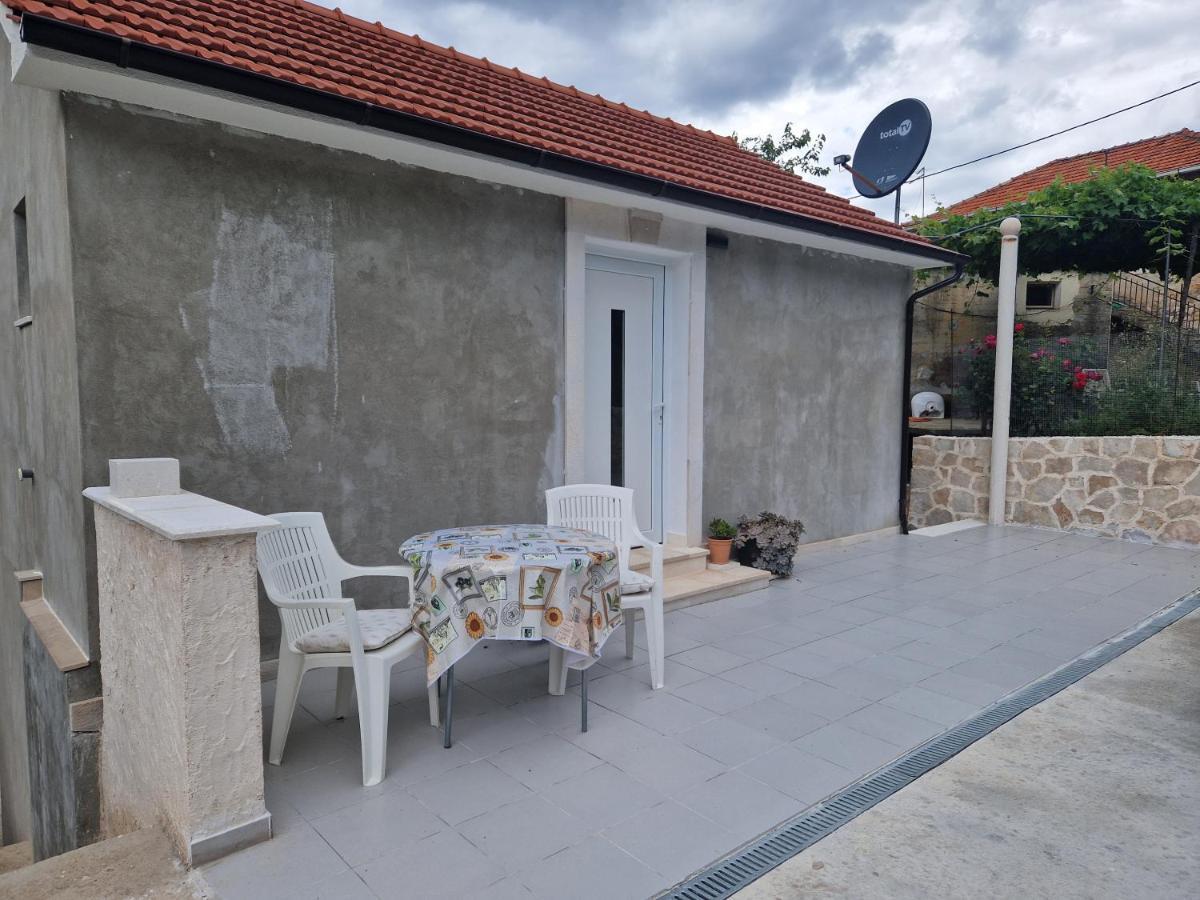 Kuca Za Odmor Dobrila Jelsa (Hvar) Exterior foto