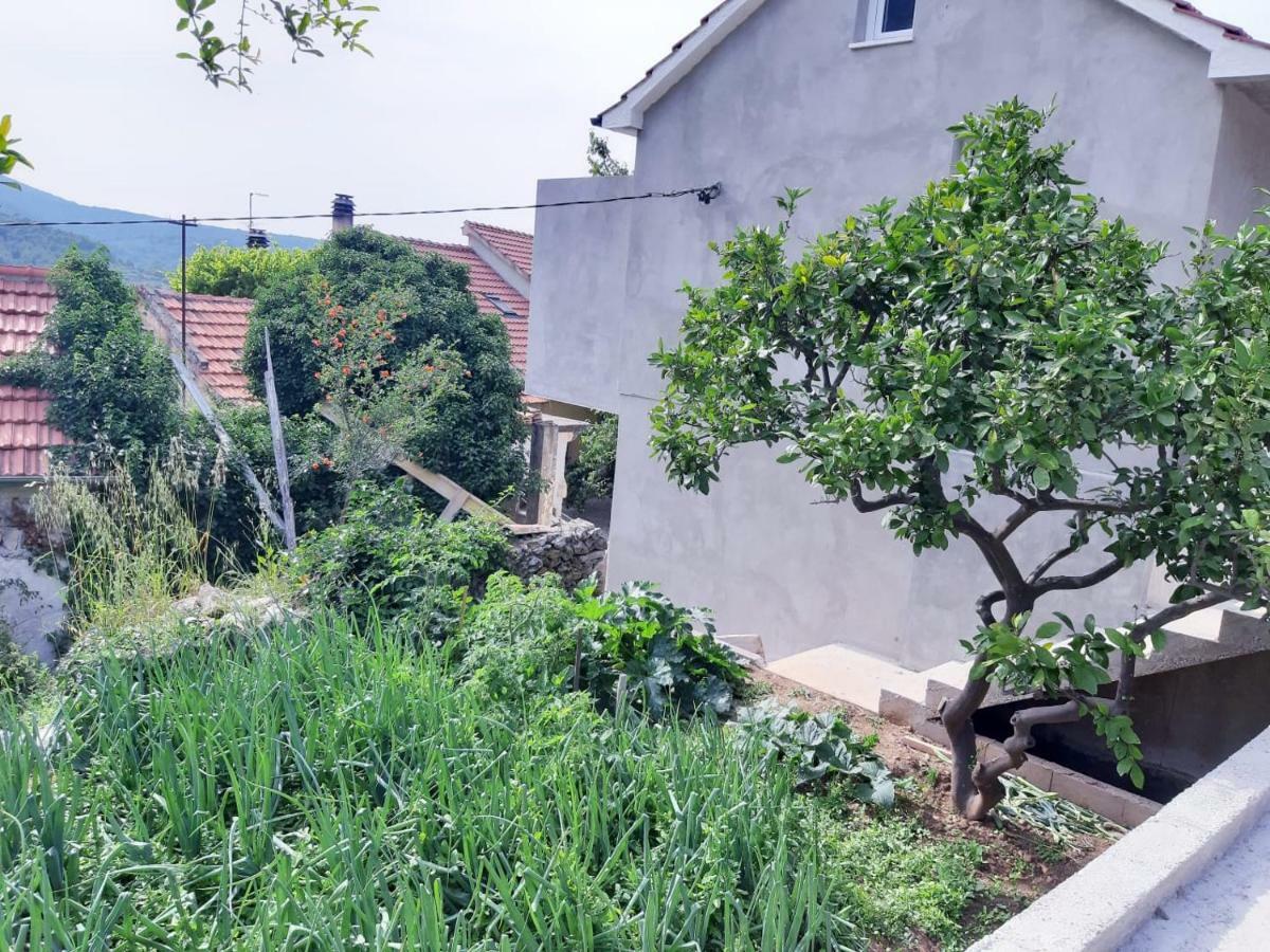Kuca Za Odmor Dobrila Jelsa (Hvar) Exterior foto